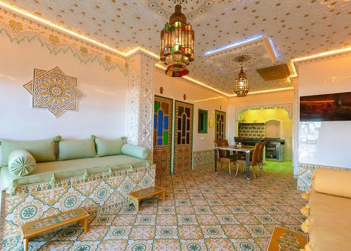 Colorful Traditional Riad W/Views Of Spain